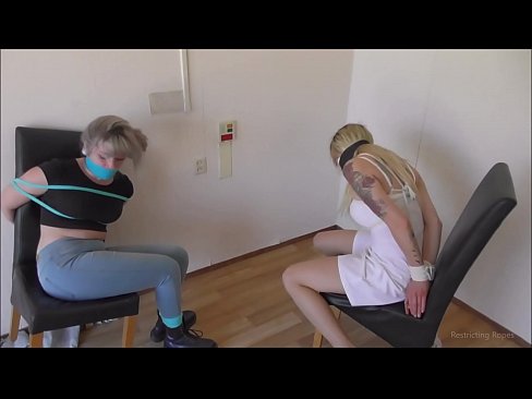 ❤️ Atkarīga / sasietas un ar aizliktām mutēm / damsel in distress ☑ Duršanās video pie mums
