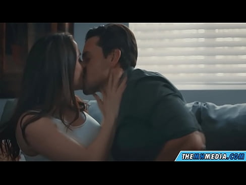 ❤️ Romantisks sekss ar labu krūtainu mammu ☑ Duršanās video pie mums